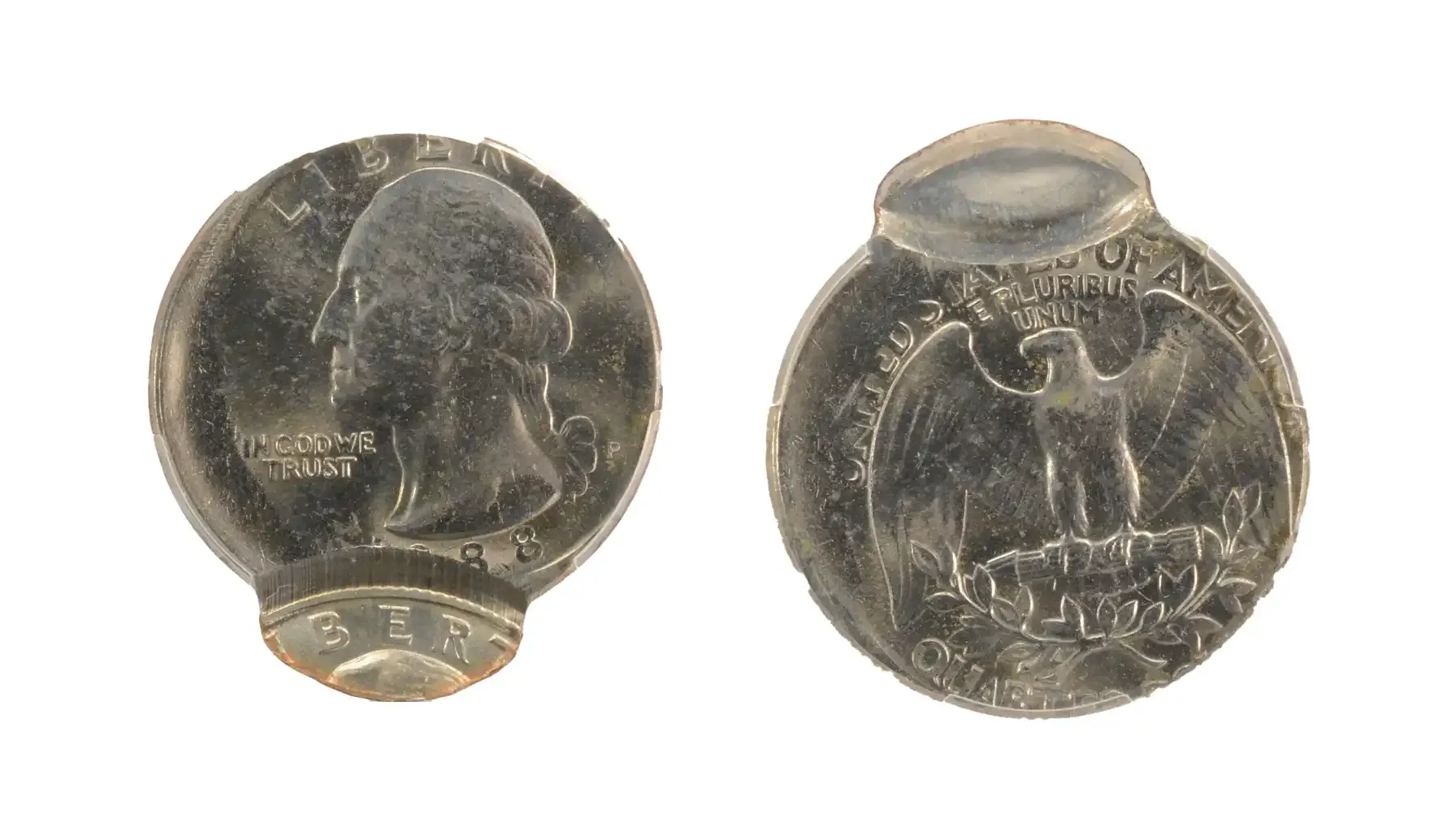 1988 quarter broadstrike error showing expanded diameter and missing rim reeding compared to normal quarter